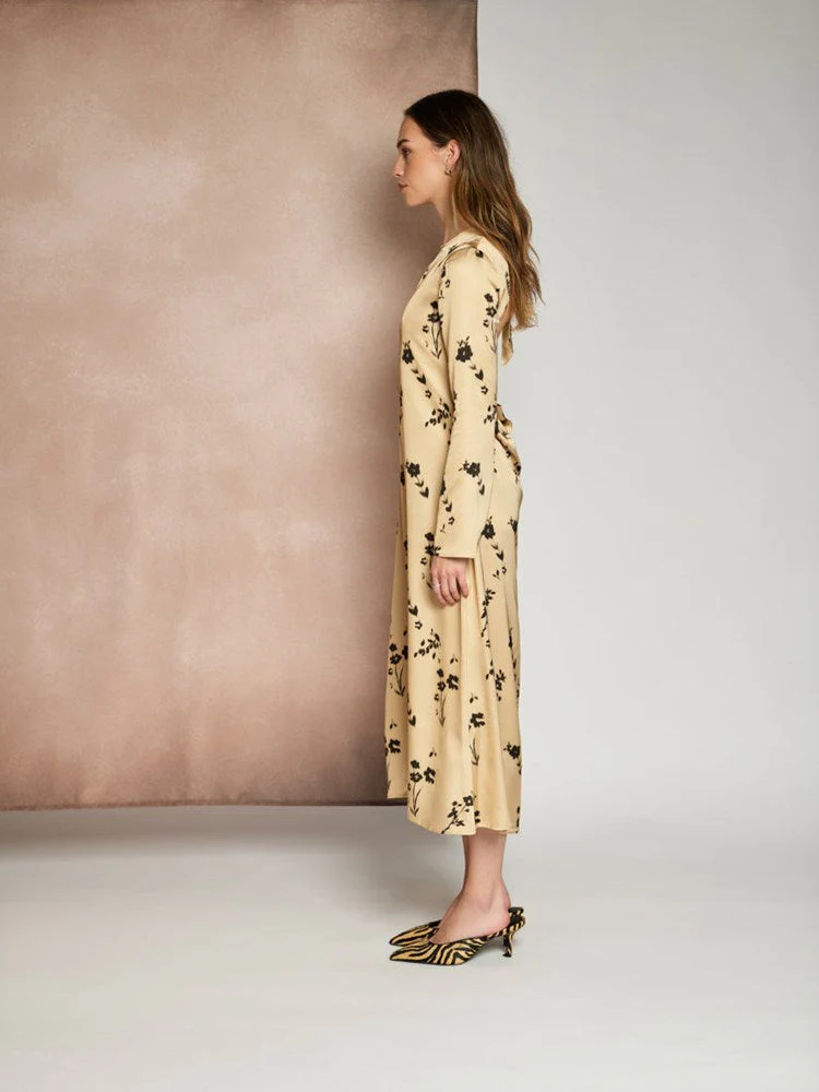 <b> Ghospell </b> Arina Floral Midi Dress - Image 3