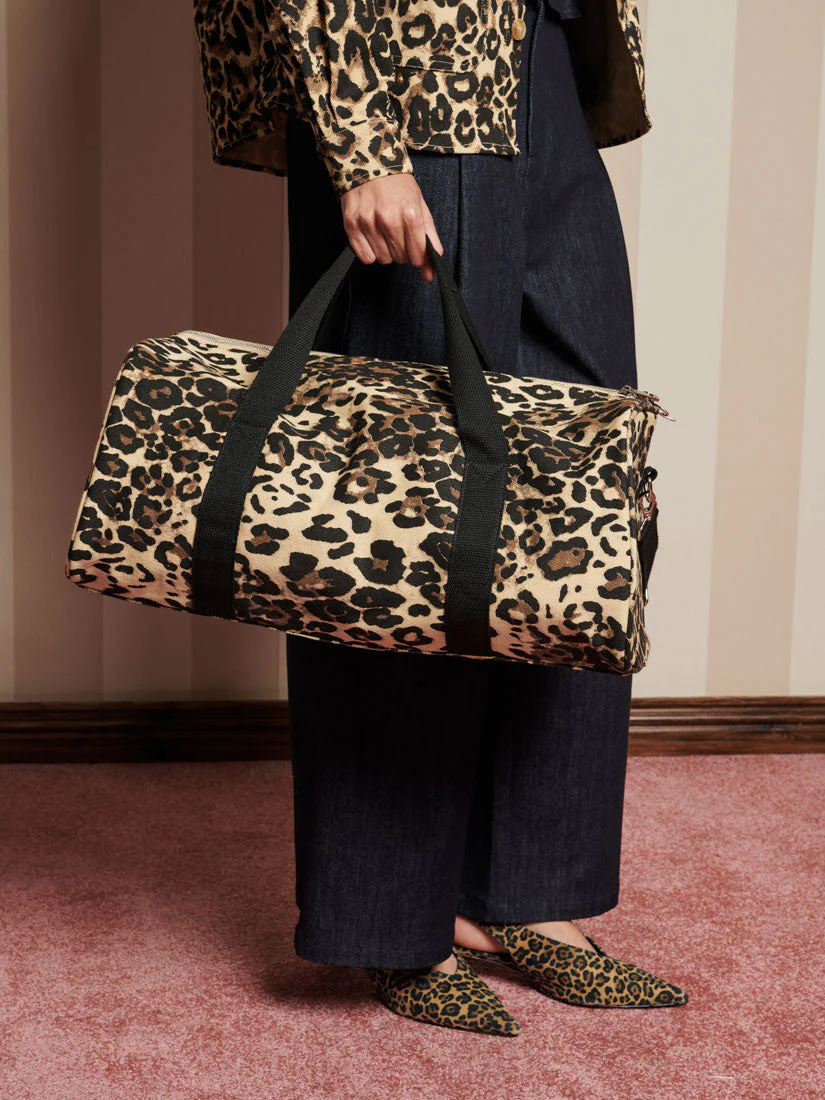 Conrad Leopard Holdall Bag - Image 3